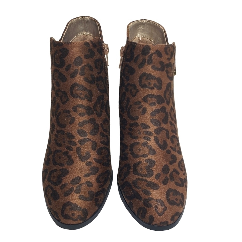 Style & Co MASRINAAF Brown Leopard Zip Closed Toe Ankle Booties Sz 7.5M